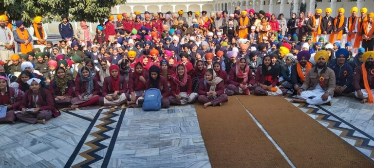 ਸ਼ਹੀਦ ਭਾਈ ਤਾਰੂ ਸਿੰਘ ਗੁਰਮਤਿ ਪ੍ਰਚਾਰ ਸੁਸਾਇਟੀ ਪੰਜਾਬ ਵੱਲੋਂ ਗੁਰਦਵਾਰਾ ਬਾਬਾ ਦੀਪ ਸਿੰਘ  ਪਹੂਵਿੰਡ ਵਿਖੇ ਕਰਵਾਏ ਧਾਰਮਿਕ ਮੁਕਾਬਲਿਆਂ ਨੇ ਛੱਡੀ ਅਮਿਟ ਛਾਪ : ਦਸਤੂਰ -ਇ-ਦਸਤਾਰ ਲਹਿਰ    ਵੱਖ ਵੱਖ ਸਕੂਲਾਂ ਤੋਂ ਬੱਚੇ ਲੈ ਕੇ ਪਹੁੰਚੇ ਹੋਏ ਅਧਿਆਪਕ ਸਾਹਿਬਾਨ ਦਾ ਕੀਤਾ ਵਿਸ਼ੇਸ਼ ਧੰਨਵਾਦ।