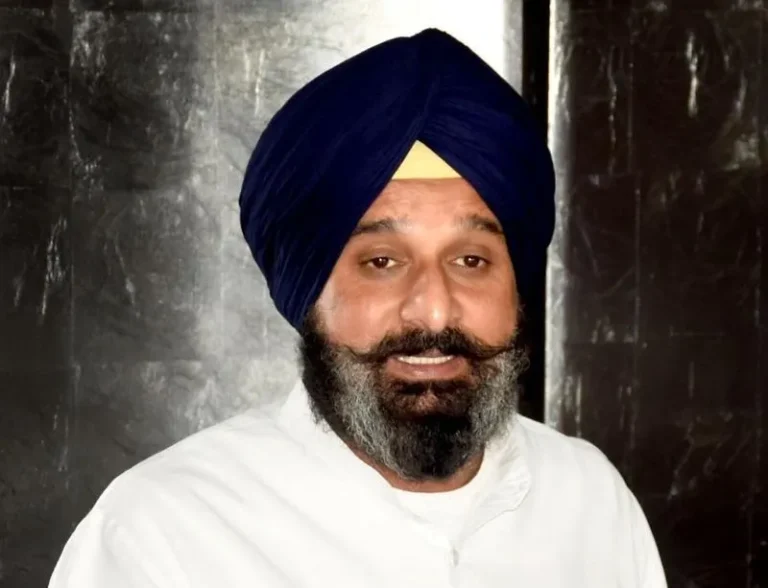 ਸੁਪਰੀਮ ਕੋਰਟ ਵੱਲੋਂ ਅਕਾਲੀ ਆਗੂ ਬਿਕਰਮ ਸਿੰਘ ਮਜੀਠੀਆ ਨੂੰ 17 ਮਾਰਚ ਨੂੰ ‘ਸਿਟ’ ਅੱਗੇ ਪੇਸ਼ ਹੋਣ ਦੇ ਹੁਕਮ