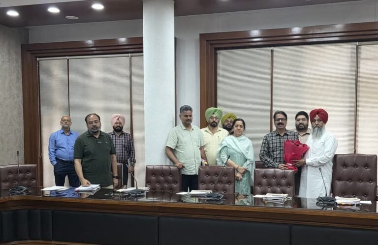 ਸਰਵਣ ਸਿੰਘ ਧੁੰਨ ਨੇ ਸਹਿਕਾਰਤਾ ਵਿਭਾਗ ਕਮੇਟੀ ਦੇ ਚੇਅਰਮੈਨ ਵਜੋਂ ਸੰਭਾਲਿਆ ਆਹੁਦਾ