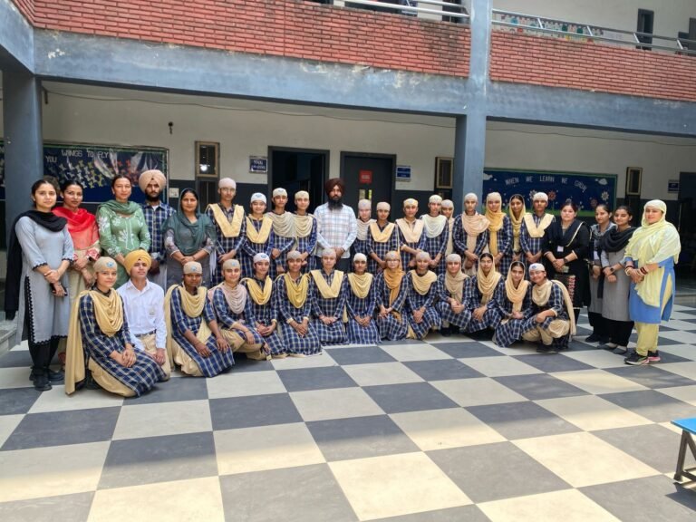 ਕਲਗੀਧਰ ਪਬਲਿਕ ਸਕੂਲ ਭਿੱਖੀਵਿੰਡ ਨੇ ਆਈ.ਸੀ.ਐਸ.ਈ. ਦਸਵੀਂ ਜਮਾਤ ਦੇ ਨਤੀਜਿਆਂ ਵਿੱਚ ਦਰਜ ਕੀਤਾ ਕਾਬਿਲੇ-ਤਾਰੀਫ਼ ਪ੍ਰਦਰਸ਼ਨ  