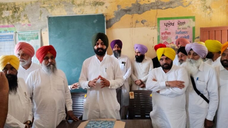 ਪੰਜਾਬ ਸਰਕਾਰ ਇਸ ਔਖੀ ਘੜੀ ਵਿੱਚ ਸਰਹੱਦੀ ਇਲਾਕੇ ਦੇ ਲੋਕਾਂ ਨਾਲ ਡੱਟ ਕੇ ਖੜ੍ਹੀ-ਸ. ਹਰਭਜਨ ਸਿੰਘ ਈ ਟੀ ਓ ਅਤੇ ਸ੍ਰ. ਲਾਲਜੀਤ ਸਿੰਘ ਭੁੱਲਰ