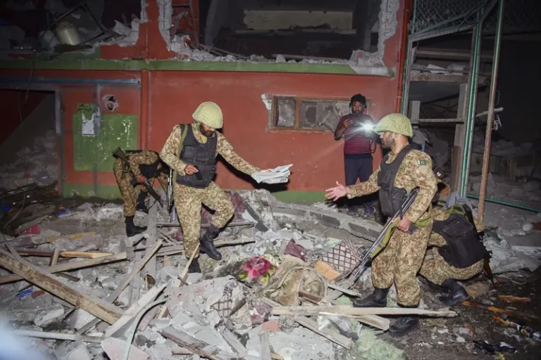 Operation Sindoor: ਭਾਰਤੀ ਹਥਿਆਰਬੰਦ ਬਲਾਂ ਵੱਲੋਂ ਪਾਕਿਸਤਾਨ ਤੇ ਮਕਬੂਜ਼ਾ ਕਸ਼ਮੀਰ ਵਿਚ 9 ਦਹਿਸ਼ਤੀ ਟਿਕਾਣਿਆਂ ’ਤੇ ਮਿਜ਼ਾਈਲ ਹਮਲੇ Operation Sindoor: Indian Armed forces carry out military strikes on 9 terror infrastructure in Pakistan, PoK