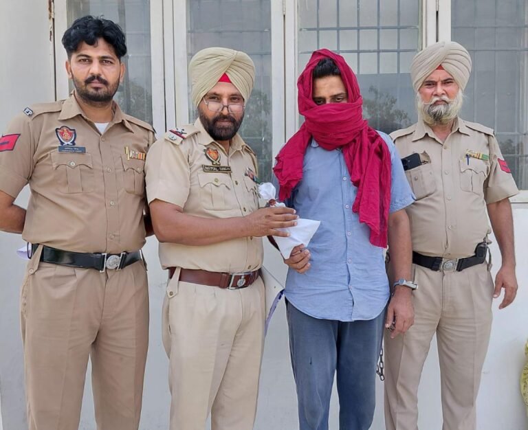 8 ਗ੍ਰਾਮ ਹੈਰੋਇਨ ਸਮੇਤ ਇੱਕ ਵਿਅਕਤੀ ਪੁਲਿਸ ਅੜਿਕੇ 