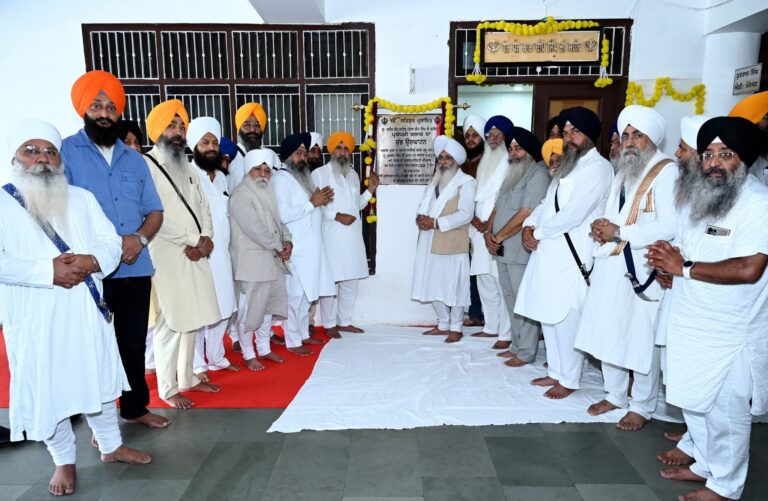 ਗੁਰਦੁਆਰਾ ਸ਼ਹੀਦ ਗੰਜ ਬਾਬਾ ਦੀਪ ਸਿੰਘ ਜੀ ਵਿਖੇ ਪ੍ਰਬੰਧਕੀ ਬਲਾਕ ਦਾ ਉਦਘਾਟਨ
