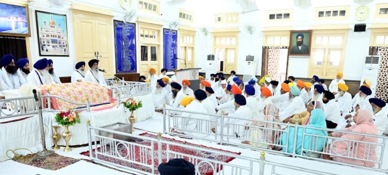 ਸ਼੍ਰੋਮਣੀ ਕਮੇਟੀ ਦੇ ਉਚੇਚੇ ਜਨਰਲ ਇਜਲਾਸ ’ਚ ਤਖ਼ਤ ਸਾਹਿਬਾਨ ਦੇ ਸਨਮਾਨ ਸਬੰਧੀ ਅਹਿਮ ਮਤਾ ਪਾਸ ਕੀਤੇ ਗਏ 