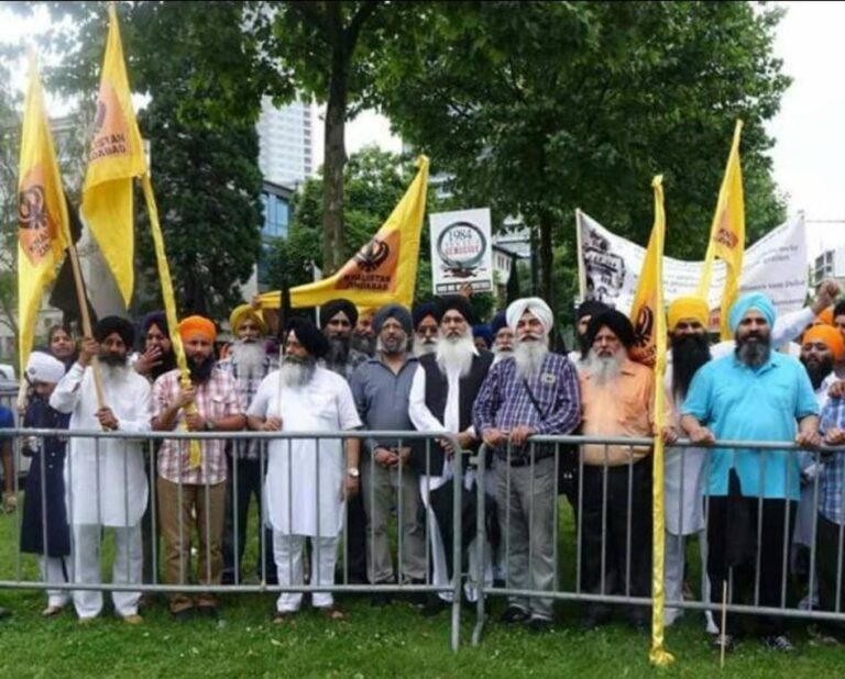 15 ਅਗਸਤ, ਸਿੱਖਾਂ ਨੂੰ ਕਾਲ਼ੇ ਦਿਨ ਵਜੋਂ ਮਨਾਉਣ ਦੀ ਅਪੀਲ: ਪੰਥਕ ਜਥੇਬੰਦੀਆਂ ਜਰਮਨੀ   👉 ਫਰੈਂਕਫੋਰਟ (ਜਰਮਨੀ) ਭਾਰਤੀ ਕੌਸਲਖਾਨੇ ਸਾਹਮਣੇ ਕੀਤਾ ਜਾਵੇਗਾ  ਰੋਹ ਪ੍ਰਦਰਸ਼ਨ