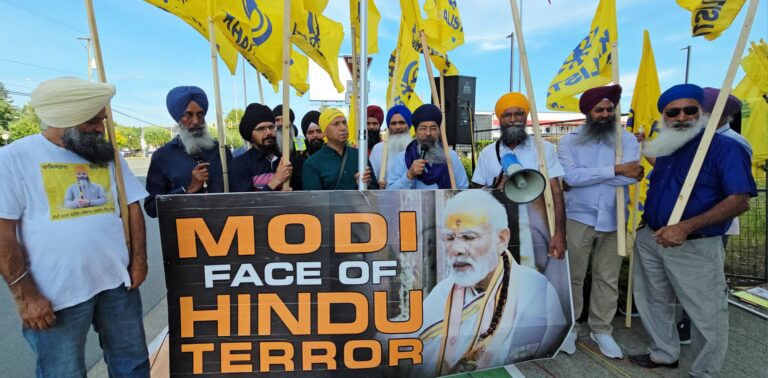 ਭਾਰਤੀ ਕੌਂਸਲਰ ਦਾ ਐਬਟਸਫੋਰਡ ਕੈਨੇਡਾ ਵਿਖੇ ਭਾਰੀ ਵਿਰੋਧ   👉 ਖਾਲਸਾ ਦੀਵਾਨ ਸੋਸਾਇਟੀ ਵੱਲੋਂ ਭਾਰਤੀ ਕੌਂਸਲੇਟ ਨੂੰ ਗੁਰੂ ਘਰ ਵਿਚ ਸੱਦਾ ਦੇਣਾ ਕੌਮ ਦੇ ਨਾਲ ਗੱਦਾਰੀ ਅਤੇ ਵਿਸ਼ਵਾਸਘਾਤ- ਟੀਮ ਐੱਸਐੱਫਜੇ