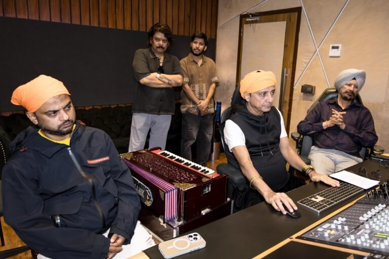 ਸ਼ਹੀਦੀ ਜਾਗਰਿਤੀ ਯਾਤਰਾ ਲਈ ਸੁਖਵਿੰਦਰ ਸਿੰਘ ਵੱਲੋਂ ਅਦੁੱਤੀ ਸ਼ਬਦ ਦੀ ਰਿਕਾਰਡਿੰਗ