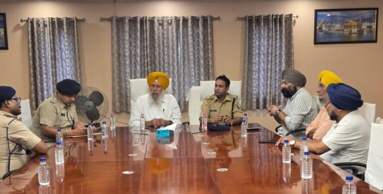 ਸ਼ਹੀਦੀ ਜਾਗਰਤੀ ਯਾਤਰਾ ਨੂੰ ਲੈ ਕੇ ਤਿਆਰੀਆਂ ਜੋਰਾਂ ‘ਤੇ: ਜਗਜੋਤ ਸਿੰਘ ਸੋਹੀ  ???? ਪ੍ਰਸ਼ਾਸਨ ਵਲੋਂ ਤਿਆਰੀਆਂ ਦੀ ਕੀਤੀ ਗਈ ਸਮੀਖਿਆ: ਗੁਰਵਿੰਦਰ ਸਿੰਘ, ਇੰਦਰਜੀਤ ਸਿੰਘ