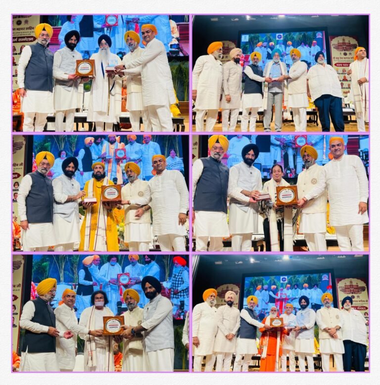 ਦਿੱਲੀ ਸਿੱਖ ਗੁਰਦੁਆਰਾ ਪ੍ਰਬੰਧਕ ਕਮੇਟੀ ਵੱਲੋਂ ਦਿੱਲੀ ਸਰਕਾਰ ਦੇ ਸਹਿਯੋਗ ਨਾਲ ਸਰਬ ਧਰਮ ਸੰਮੇਲਨ ਦਾ ਆਯੋਜਨ  ???? ਪ੍ਰਧਾਨ ਮੰਤਰੀ ਤੇ ਗ੍ਰਹਿ ਮੰਤਰੀ ਨੇ ਭਾਰਤ ਦੇ ਮੌਜੂਦਾ ਸਰੂਪ ਲਈ ਗੁਰੂ ਤੇਗ ਬਹਾਦਰ ਸਾਹਿਬ ਜੀ ਦੀ ਸ਼ਹਾਦਤ ਨੂੰ ਨਮਨ ਕੀਤਾ