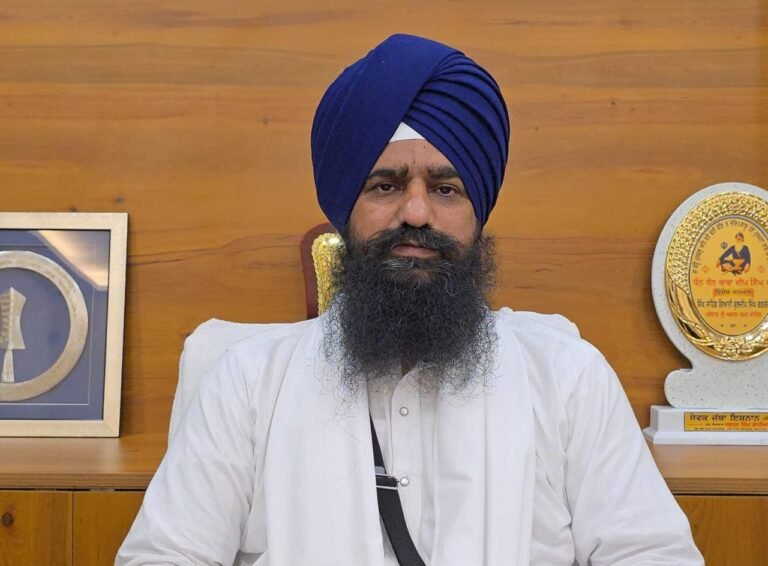 ਏਆਈ ਰਾਹੀਂ ਧਾਰਮਿਕ ਭਾਵਨਾਵਾਂ ਨੂੰ ਸੱਟ ਮਾਰਨ ਵਾਲੀ ਸਮੱਗਰੀ ਨੂੰ ਰੋਕਣ ਲਈ ਸਰਕਾਰਾਂ ਕਰਨ ਠੋਸ ਕਾਰਵਾਈ – ਜਥੇਦਾਰ ਗਿਆਨੀ ਕੁਲਦੀਪ ਸਿੰਘ ਗੜਗੱਜ  ???? ਵਾਰ ਵਾਰ ਸ਼ਿਕਾਇਤ ਕਰਣ ਦੇ ਬਾਵਜੂਦ ਕਾਰਵਾਈ ਨਾ ਹੋਣਾ ਸਰਕਾਰਾਂ ਦੀ ਮਨਸ਼ਾ ਉੱਪਰ ਸਿੱਧਾ ਸਵਾਲ ਖੜਾ ਕਰਦਾ ਹੈ