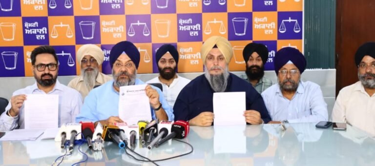 ਦਿੱਲੀ ਕਮੇਟੀ ਦੇ ਸਾਬਕਾ ਪ੍ਰਧਾਨ੍ਹਾਂ ਵਿਰੁੱਧ ਕੀਤੀ ਕਾਰਵਾਈ ਸ਼ਤਾਬਦੀ ਪ੍ਰੋਗਰਾਮਾਂ ਨੂੰ ਖਰਾਬ ਕਰਨ ਅਤੇ ਪੰਥਕ ਮਸਲਿਆਂ ਤੋਂ ਸੰਗਤਾਂ ਦਾ ਧਿਆਨ ਭਟਕਾਉਣ ਵਾਲੀ ਹਰਕਤ: ਜੀਕੇ  ???? ਦਿੱਲੀ ਸਰਕਾਰ ਦੇ ਦਬਾਅ ਅਧੀਨ ਤਿੰਨ ਸਾਬਕਾ ਪ੍ਰਧਾਨਾਂ ਦੀ ਕਥਿਤ ਤੌਰ ‘ਤੇ ਮੁੱਢਲੀ ਮੈਂਬਰਸ਼ਿਪ ਕੀਤੀ ਗਈ ਖਤਮ