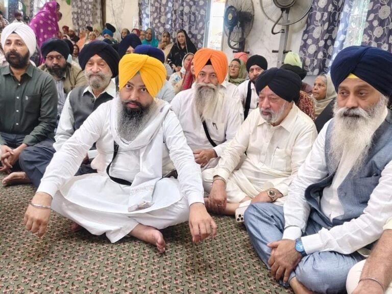 ਅਸਾਮ ਤੋਂ ਚਲ ਕੇ ਦਿੱਲੀ ਪੁੱਜੇ ਸ਼ਹੀਦੀ ਨਗਰ ਕੀਰਤਨ ਨੂੰ ਮਿਲਿਆ ਰਿਕਾਰਡ ਤੋੜ ਸੰਗਤਾਂ ਦਾ ਹੁੰਗਾਰਾ: ਪਰਮਜੀਤ ਸਿੰਘ ਵੀਰਜੀ   ???? ਸ਼ਹੀਦੀ ਯਾਤਰਾ ਵਿਚ ਲੱਖਾਂ ਦੀ ਗਿਣਤੀ ਅੰਦਰ ਸੰਗਤਾਂ ਵਲੋਂ ਸ਼ਮੂਲੀਅਤ ਕਰਣ ਲਈ ਧੰਨਵਾਦ