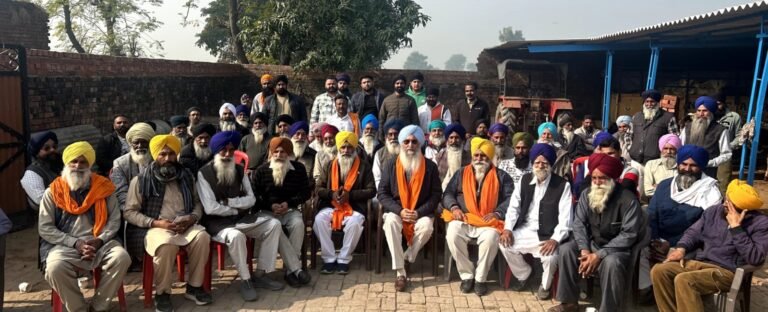 ਮਾਲਚੱਕ ਵਿੱਚ ਅਕਾਲੀ ਦਲ ਦੀ ਸ਼ਕਤੀਸ਼ਾਲੀ ਪ੍ਰਦਰਸ਼ਨੀ, ਬ੍ਰਹਮਪੁਰਾ ਨੇ ਰਣਜੀਤ ਕੌਰ ਦੇ ਹੱਕ ਵਿੱਚ ਕੀਤਾ ਤਪਦਾ ਹੋਇਆ ਪ੍ਰਚਾਰ