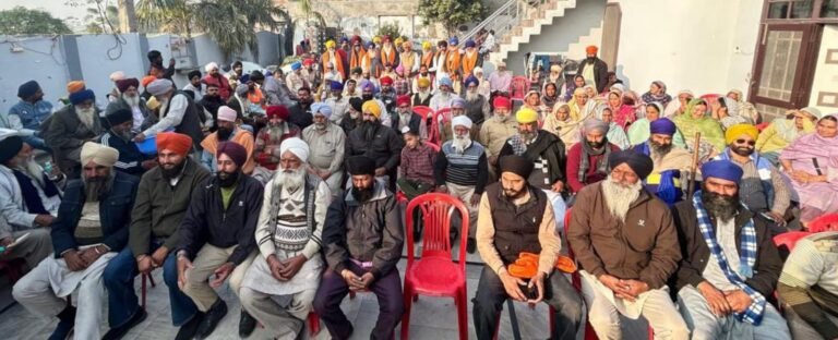 ਦੁਲਚੀਪੁਰ ’ਚ ਅਕਾਲੀ ਦਲ ਦਾ ਸ਼ਕਤੀਸ਼ਾਲੀ ਪ੍ਰਦਰਸ਼ਨ-ਬ੍ਰਹਮਪੁਰਾ / ਬੀਬੀ ਰਣਜੀਤ ਕੌਰ ਦੇ ਹੱਕ ਵਿੱਚ ਵਰਕਰਾਂ ਦਾ ਵੱਡਾ ਇਕੱਠ, ਚੋਣ ਮੁਹਿੰਮ ਨੂੰ ਮਿਲਿਆ ਜ਼ਬਰਦਸਤ ਬਲ*