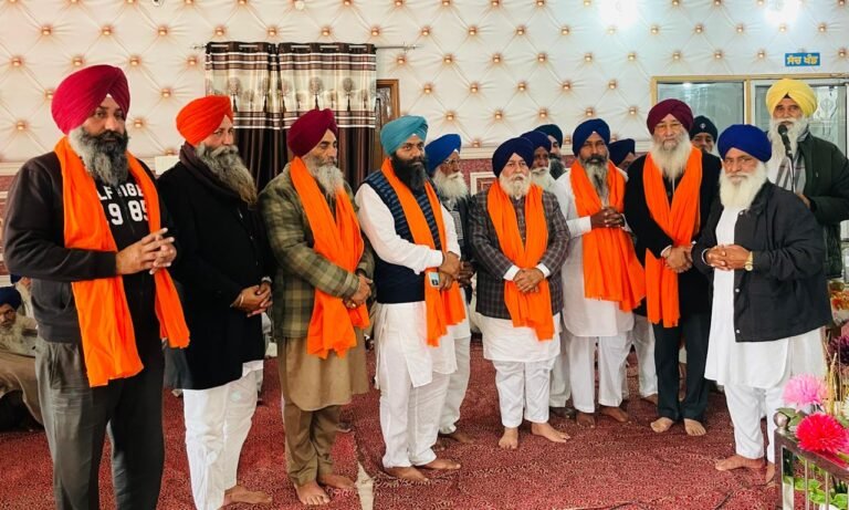 ਸ਼ੁਕਰਾਨਾ ਸਮਾਗਮ: ਪਿੰਡ ਭੈਲ ਵਿੱਚ ਬਲਾਕ ਸੰਮਤੀ ਚੋਣ ਜਿੱਤ ਮੌਕੇ ਸੁਖਮਣੀ ਸਾਹਿਬ ਦੇ ਭੋਗ*        *ਰਵਿੰਦਰ ਸਿੰਘ ਬ੍ਰਹਮਪੁਰਾ ਵੱਲੋਂ ਜੇਤੂ ਮੈਂਬਰ ਕਸ਼ਮੀਰ ਸਿੰਘ ਫੌਜੀ ਦਾ ਸਨਮਾਨ, ਅਕਾਲੀ ਦਲ ਦੀਆਂ ਨੀਤੀਆਂ ਨੂੰ ਕੀਤਾ ਯਾਦ