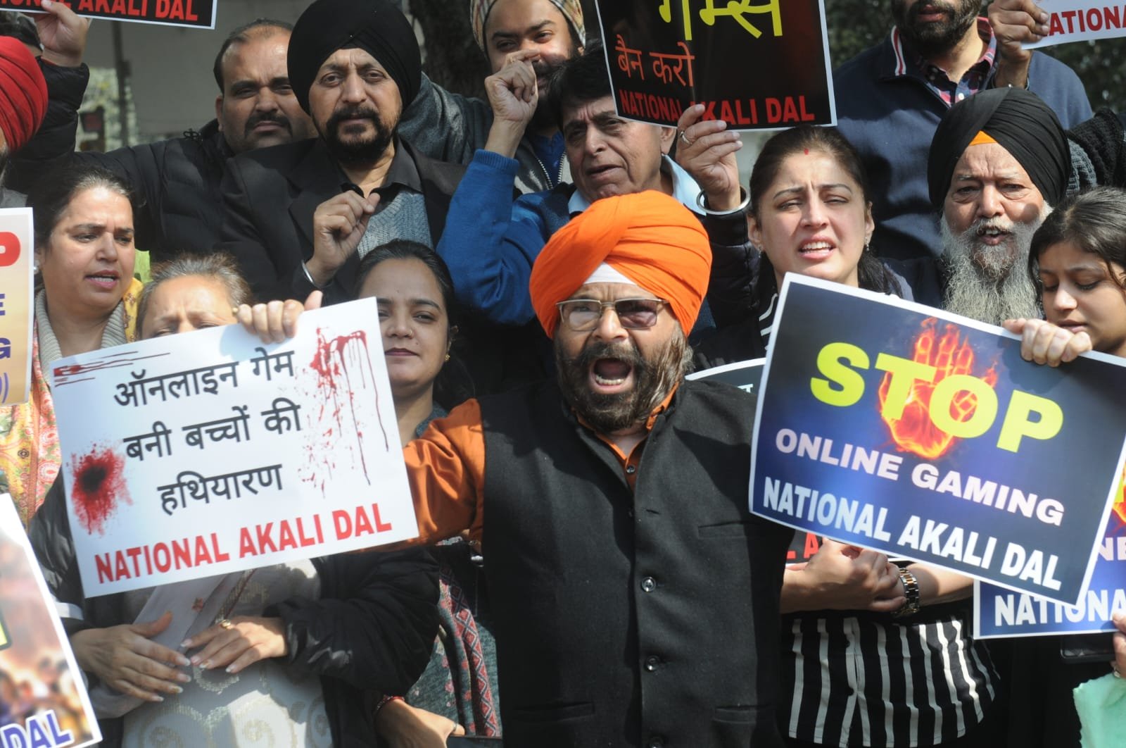 ਘਾਤਕ ਸਾਬਤ ਹੋ ਰਹੀ ਔਨਲਾਈਨ ਅਤੇ ਮੋਬਾਈਲ ਗੇਮਿੰਗ ਵਿਰੁੱਧ ਜ਼ੋਰਦਾਰ ਪ੍ਰਦਰਸ਼ਨ: ਨੈਸ਼ਨਲ ਅਕਾਲੀ ਦਲ  👉 ਬੱਚਿਆਂ ਨੂੰ ਅਪਰਾਧਿਕ ਗਤੀਵਿਧੀਆਂ ਵਿੱਚ ਧੱਕਣ ਵਾਲੀਆਂ ਐਪਸ ਦੀ ਹੋਵੇ ਨਿਗਰਾਨੀ: ਪੰਮਾ