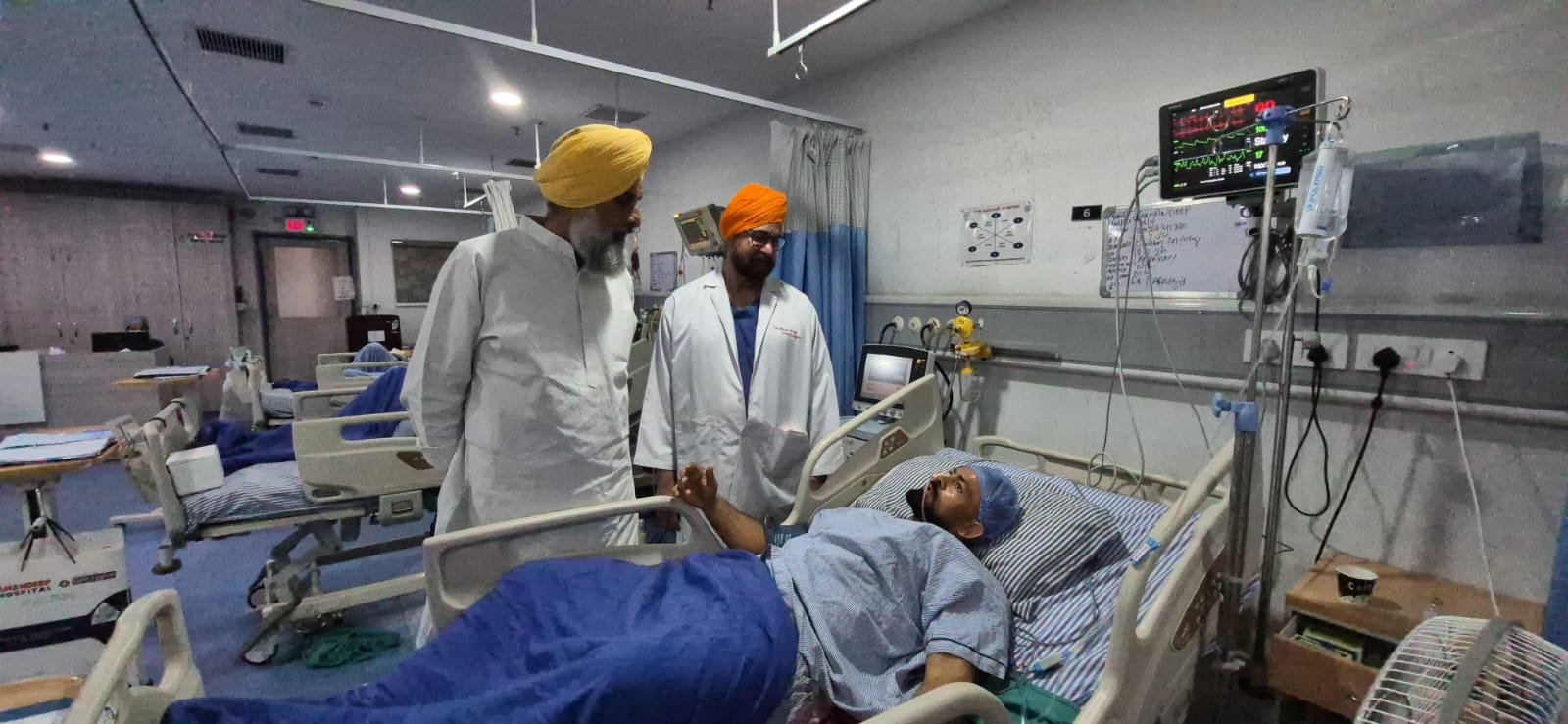 ਬਿਕਰਮ ਸਿੰਘ ਮਜੀਠੀਆ ਨੇ ਕਾਨੂੰਨ ਵਿਵਸਥਾ ਢਹਿ ਢੇਰੀ ਹੋਣ ਲਈ ਮੁੱਖ ਮੰਤਰੀ ਤੇ ਕਾਰਜਕਾਰੀ ਡੀ ਜੀ ਪੀ ਨੂੰ ਜ਼ਿੰਮੇਵਾਰ ਠਹਿਰਾ‌ਇਆ