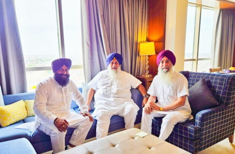 2027 ‘ਚ ਅਕਾਲੀ ਸਰਕਾਰ ਬਣਨ ‘ਤੇ ਖਡੂਰ ਸਾਹਿਬ ‘ਚ ਸਿਹਤ ਸੇਵਾਵਾਂ ਦਾ ਸੁਧਾਰ ਹੋਵੇਗਾ ‘ਪਹਿਲਾ ਕੰਮ’ – ਸੁਖਬੀਰ ਬਾਦਲ ਵੱਲੋਂ ਬ੍ਰਹਮਪੁਰਾ ਨੂੰ ਭਰੋਸਾ