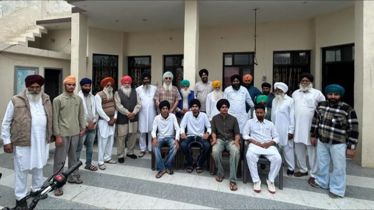 ਪਿੰਡ ਤੇਜਾ ਸਿੰਘ ਵਾਲਾ ਵਿਖੇ ਅਕਾਲੀ ਵਰਕਰ ਮੀਟਿੰਗ, ਬ੍ਰਹਮਪੁਰਾ ਤੇ ਸ਼ੇਖ ਦੀ ਰਹਿਨੁਮਾਈ ਹੇਠ ਪਾਰਟੀ ਮਜ਼ਬੂਤੀ ‘ਤੇ ਚਰਚਾ