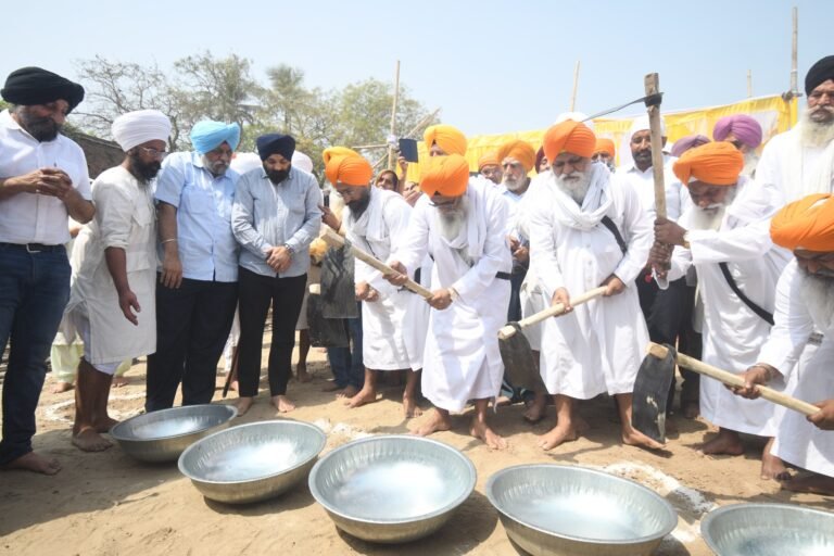 ਤਖ਼ਤ ਪਟਨਾ ਸਾਹਿਬ ਵਿੱਚ ਬਿਹਾਰ ਸਰਕਾਰ ਵੱਲੋਂ ਸ਼ਰਧਾਲੂਆਂ ਲਈ ਮਲਟੀ ਲੈਵਲ ਪਾਰਕਿੰਗ ਦੀ ਸੌਗਾਤ  👉 ਕੰਗਨਘਾਟ ਗੁਰਦੁਆਰਾ ਦੇ ਸਾਹਮਣੇ 2 ਏਕੜ ਜ਼ਮੀਨ ‘ਤੇ ਬਣੇਗੀ 6 ਮੰਜ਼ਿਲਾ ਮਲਟੀ ਲੈਵਲ ਪਾਰਕਿੰਗ