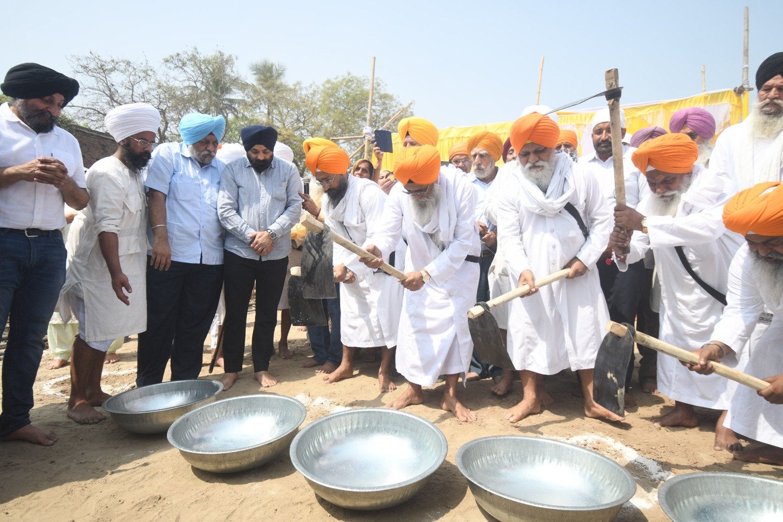 ਤਖ਼ਤ ਪਟਨਾ ਸਾਹਿਬ ਵਿੱਚ ਬਿਹਾਰ ਸਰਕਾਰ ਵੱਲੋਂ ਸ਼ਰਧਾਲੂਆਂ ਲਈ ਮਲਟੀ ਲੈਵਲ ਪਾਰਕਿੰਗ ਦੀ ਸੌਗਾਤ  👉 ਕੰਗਨਘਾਟ ਗੁਰਦੁਆਰਾ ਦੇ ਸਾਹਮਣੇ 2 ਏਕੜ ਜ਼ਮੀਨ ‘ਤੇ ਬਣੇਗੀ 6 ਮੰਜ਼ਿਲਾ ਮਲਟੀ ਲੈਵਲ ਪਾਰਕਿੰਗ