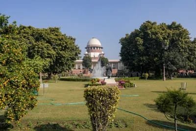 ਦੇਸ਼ ਅੰਦਰ ਸਿਰਫ਼ ਹਿੰਦੂ, ਸਿੱਖ, ਬੋਧੀ ਹੀ ਅਨੁਸੂਚਿਤ ਜਾਤੀ ਦਾ ਰੱਖ ਸਕਦੇ ਹਨ ਦਰਜਾ: ਸੁਪਰੀਮ ਕੋਰਟ   👉 ਜਾਤੀ ਪ੍ਰਣਾਲੀ ਈਸਾਈ ਧਰਮ ਲਈ ਹੈ “ਪਰਦੇਸੀ”