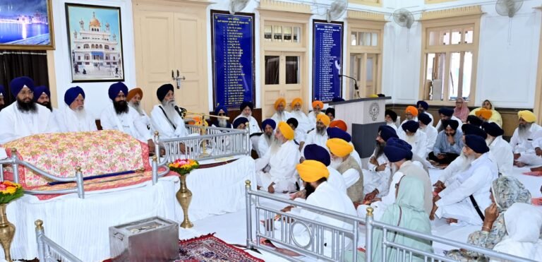 ਸ਼੍ਰੋਮਣੀ ਕਮੇਟੀ ਦਾ ਵਿੱਤੀ ਵਰ੍ਹੇ 2026-27 ਲਈ 1487 ਕਰੋੜ 41 ਲੱਖ ਰੁਪਏ ਦਾ ਬਜਟ ਜੈਕਾਰਿਆਂ ਦੀ ਗੂੰਜ ਵਿੱਚ ਪਾਸ  👉 ਬਜਟ ਸਰਕਾਰ ਦੇ ਮੁਕਾਬਲੇ ਕੇਵਲ 0.9 ਫੀਸਦੀ, ਫਿਰ ਵੀ ਸ਼੍ਰੋਮਣੀ ਕਮੇਟੀ ਕਰਦੀ ਹੈ ਵੱਡੇ ਕਾਰਜ- ਐਡਵੋਕੇਟ ਧਾਮੀ