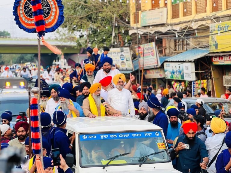 ਦਿੱਲੀ ਗੁਰਦੁਆਰਾ ਕਮੇਟੀ ਵੱਲੋਂ  243ਵੇਂ ਦਿੱਲੀ ਫਤਿਹ ਦਿਵਸ ਦੇ ਦੂਜੇ ਦਿਨ ਜਰਨੈਲੀ ਮਾਰਚ ਸਜਾਇਆ ਗਿਆ