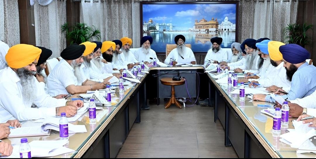 ਸ਼੍ਰੋਮਣੀ ਕਮੇਟੀ ਨੇ ਭਾਈ ਰਾਜੋਆਣਾ ਦੀ ਪਟੀਸ਼ਨ ਮਾਮਲੇ ’ਤੇ ਜਥੇਦਾਰ ਸ੍ਰੀ ਅਕਾਲ ਤਖ਼ਤ ਸਾਹਿਬ ਨੂੰ ਆਦੇਸ਼ ਦੇਣ ਦੀ ਕੀਤੀ ਅਪੀਲ  👉 ਬੀਬੀਐਮਬੀ ਸਬੰਧੀ ਕੇਂਦਰ ਕੋਈ ਅਜਿਹਾ ਨਿਯਮ ਲਾਗੂ ਨਾ ਕਰੇ ਜੋ ਪੰਜਾਬੀਆਂ ਦੇ ਹੱਕਾਂ ਵਿਰੁੱਧ ਹੋਵੇ- ਐਡਵੋਕੇਟ ਧਾਮੀ