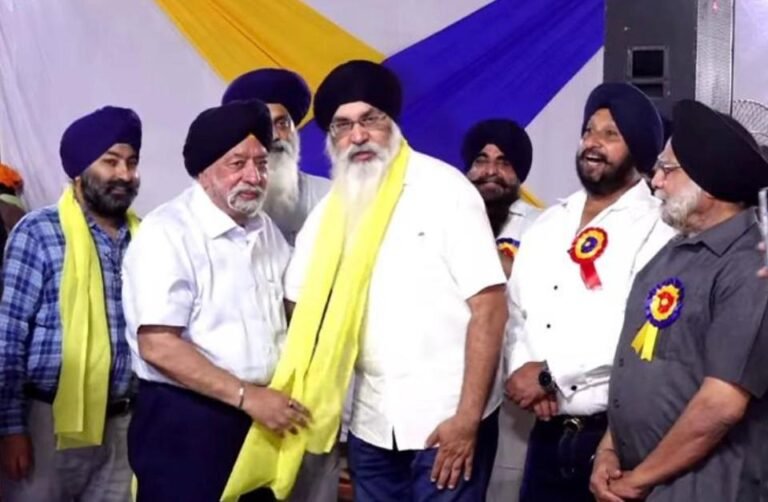 ਸ਼੍ਰੋਮਣੀ ਅਕਾਲੀ ਦਲ ਨੇ ਵਾਰਡ ਨੰਬਰ 32 ਤੋਂ ਸੰਤ ਮੀਤ ਸਿੰਘ ਨੂੰ ਦਿੱਲੀ ਗੁਰਦੁਆਰਾ ਚੋਣਾਂ ਲਈ ਐਲਾਨਿਆ ਉੱਮੀਦੁਆਰ   👉 ਜਨਕਪੁਰੀ ਇਲਾਕੇ ਦੇ ਪ੍ਰਬੰਧਕ ਅਤੇ ਸੰਗਤਾਂ ਵਲੋਂ ਵਿਸਾਖੀ ਪੁਰਬ ਨੂੰ ਸਮਰਪਿਤ ਕਰਵਾਇਆ ਗਿਆ ਕੀਰਤਨ ਦਰਬਾਰ