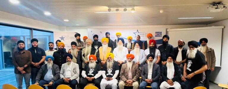 ਖਾਲਿਸਤਾਨ ਐਲਾਨਨਾਮੇ ਦੀ 40ਵੀਂ ਵਰ੍ਹੇਗੰਢ ਮੌਕੇ ਯੂਰਪੀਅਨ ਪਾਰਲੀਮੈਂਟ ਸਾਹਮਣੇ ਇਨਸਾਫ਼ ਰੈਲੀ  ਵੱਖ-ਵੱਖ ਦੇਸ਼ਾਂ ਦੇ ਪੰਥਕ ਆਗੂਆਂ ਨੇ ਭਰੀਆਂ ਹਾਜਰੀਆਂ।
