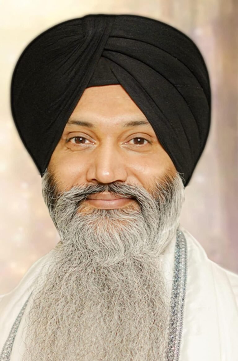 ਸਾਦਗੀ ਤੋਂ ਦਿਖਾਵੇ ਤੱਕ: ਕਿਵੇਂ ਬਦਲ ਰਿਹਾ ਹੈ ਸ਼ਹੀਦੀ ਦਿਹਾੜੇ ਦਾ ਸਰੂਪ: ਭਾਈ ਸਰਬਜੀਤ ਸਿੰਘ ਪਟਨਾ ਸਾਹਿਬ   👉 ਸ਼ਹੀਦੀ ਦਿਹਾੜਾ ਜਾਂ ਮੇਲਾ..? ਛਬੀਲਾਂ ਅਤੇ ਲੰਗਰਾਂ ਦੇ ਬਦਲਦੇ ਰੂਪ ‘ਤੇ ਉੱਠੇ ਸਵਾਲ  👉 “ਤੇਰਾ ਕੀਆ ਮੀਠਾ ਲਾਗੈ” ਦੇ ਸੰਦੇਸ਼ ਤੋਂ ਦੂਰ ਹੁੰਦੀ ਸ਼ਹੀਦੀ ਦਿਹਾੜੇ ਦੀ ਪਰੰਪਰਾ