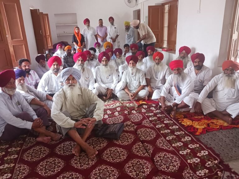 ਫਰੀਡਮ ਫਾਈਟਰਜ ਉਤਰਾਧਿਕਾਰ ਸੰਸਥਾ ਦੀ ਮੀਟਿੰਗ _ ਆਜ਼ਾਦੀ ਘੁਲਾਟੀਏ ਪਰਿਵਾਰਾਂ ਦੀਆਂ ਮੰਗਾਂ ਮੰਨੇ ਪੰਜਾਬ ਸਰਕਾਰ _ ਸੂਬਾ ਪ੍ਰਧਾਨ ਸ੍ਰ ਚਤਿੰਨ ਸਿੰਘ ਸੇਖੋਂ।