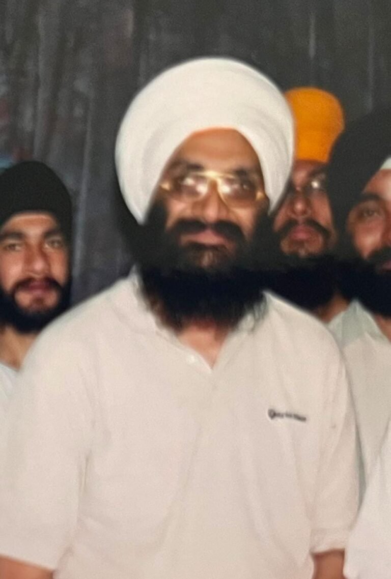ਵਿਦਿਆਰਥੀਆਂ ‘ਤੇ ਲਾਠੀਚਾਰਜ ਕਰਕੇ ਸਰਕਾਰ ਦੇਸ਼ ਦੇ ਭਵਿੱਖ ਨੂੰ ਕੁਚਲਣ ‘ਤੇ ਤੁਲੀ; ਸਿੱਖ ਸੰਸਥਾਵਾਂ ਜੰਤਰ-ਮੰਤਰ ਪਹੁੰਚ ਕੇ ਨਿਭਾਉਣ ਸੇਵਾ : ਰਤਿੰਦਰ ਸਿੰਘ ਇੰਦੌਰ