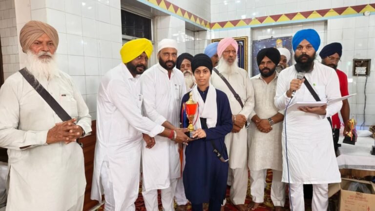 ਅਕਾਲ ਅਕੈਡਮੀ ਝੰਡਿਆਣਾ ਦੀ ਵਿਦਿਆਰਥਣ ਨੇ ਧਾਰਮਿਕ ਮੁਕਾਬਲੇ ਵਿੱਚ ਤੀਜਾ ਸਥਾਨ ਹਾਸਲ ਕਰਕੇ ਵਧਾਇਆ ਅਕੈਡਮੀ ਦਾ ਮਾਣ