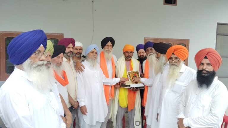 ਫਿਲਮ ‘ਸਤਲੁਜ’ ਤੋਂ ਪ੍ਰਭਾਵਿਤ ਹੋ ਕੇ ਪਾਣੀਪਤ ਤੋਂ ਪੈਦਲ ਯਾਤਰਾ ਕਰਦੇ ਹੋਏ ਖਾਲੜਾ ਪਹੁੰਚੇ ਸੁਨੀਲ ਕੁਮਾਰ ਰਠੌਰ
