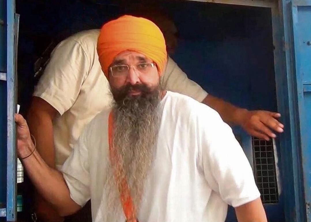 30 ਸਾਲ ਦੀ ਕੈਦ ਮਗਰੋਂ ਭਾਈ ਰਾਜੋਆਣਾ ਦੀ ਪਟੀਸ਼ਨ ’ਤੇ ਵੱਡੀ ਹਿਲਜੁਲ—3 ਜੱਜਾਂ ਦੀ ਬੈਂਚ ਅੱਗੇ ਹੋਵੇਗੀ ਸੁਣਵਾਈ